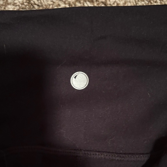 Yogalicious Lux Black Leggings with Pockets - Picture 4 of 4